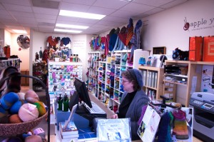 apple yarns store
