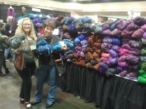 donna and becky with yarn